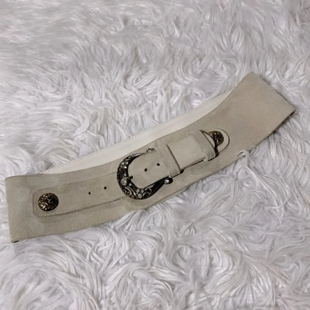 AMORE MIO suede belt goldtone hardware with rhinestones/crystals sz Small